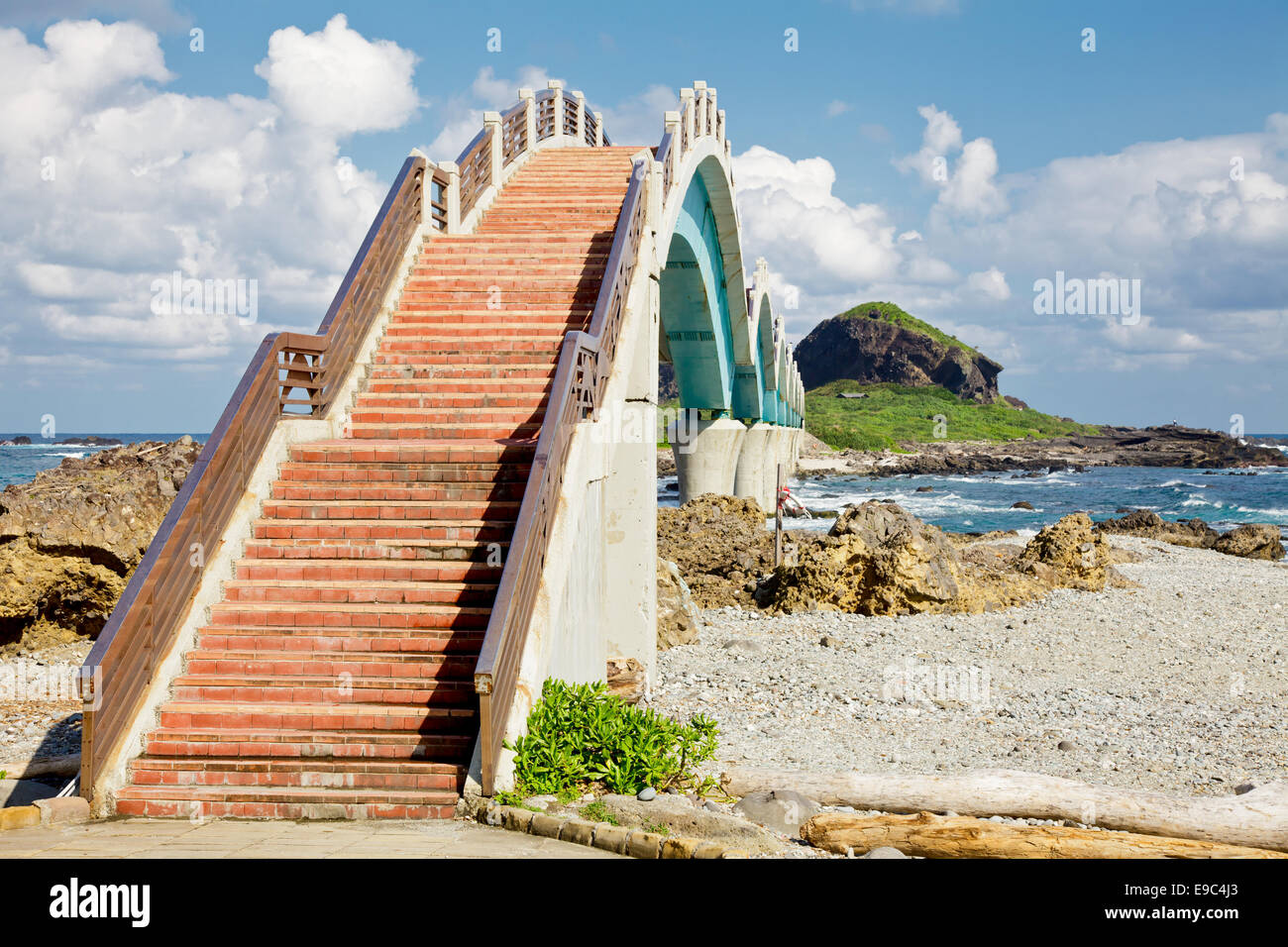 Eight arch bridge at San Xian Tai island the most popular site on the East Coast of Taiwan Stock Photo