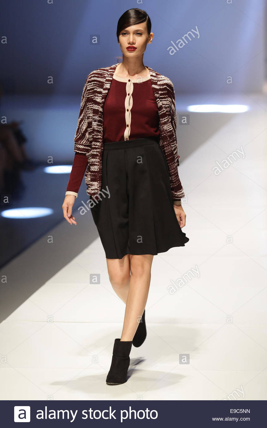 2019 year for women- Fall sfera winter collection 2019 year for women- Fall sfera winter collection