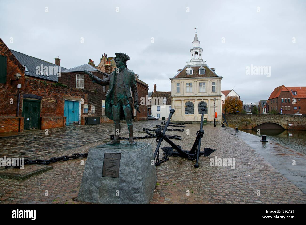 Captain George Vancouver's statue outside the Customs House in King's ...