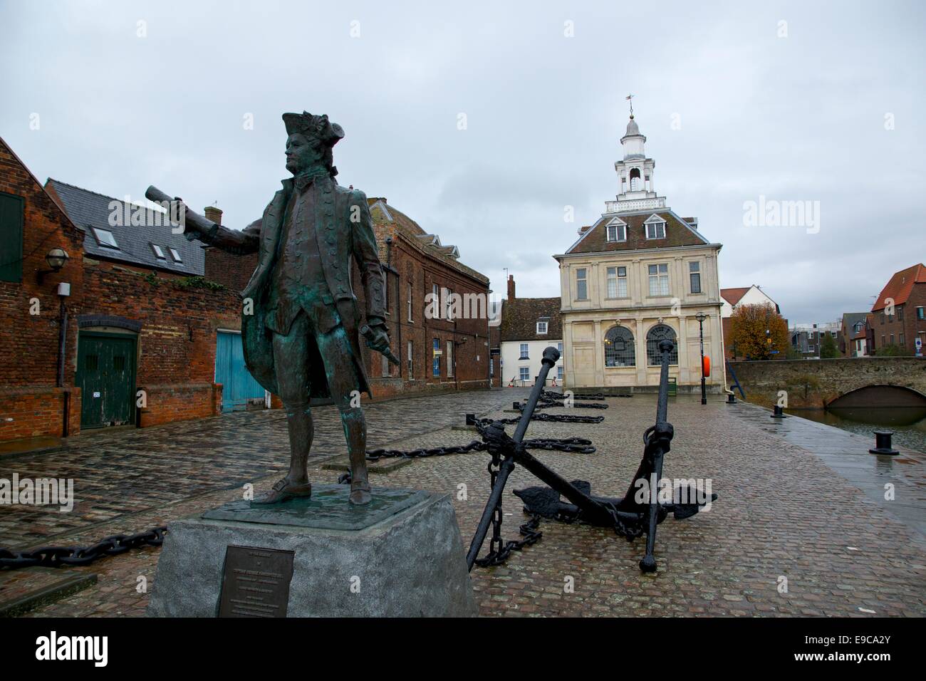 Captain George Vancouver's statue outside the Customs House in King's ...