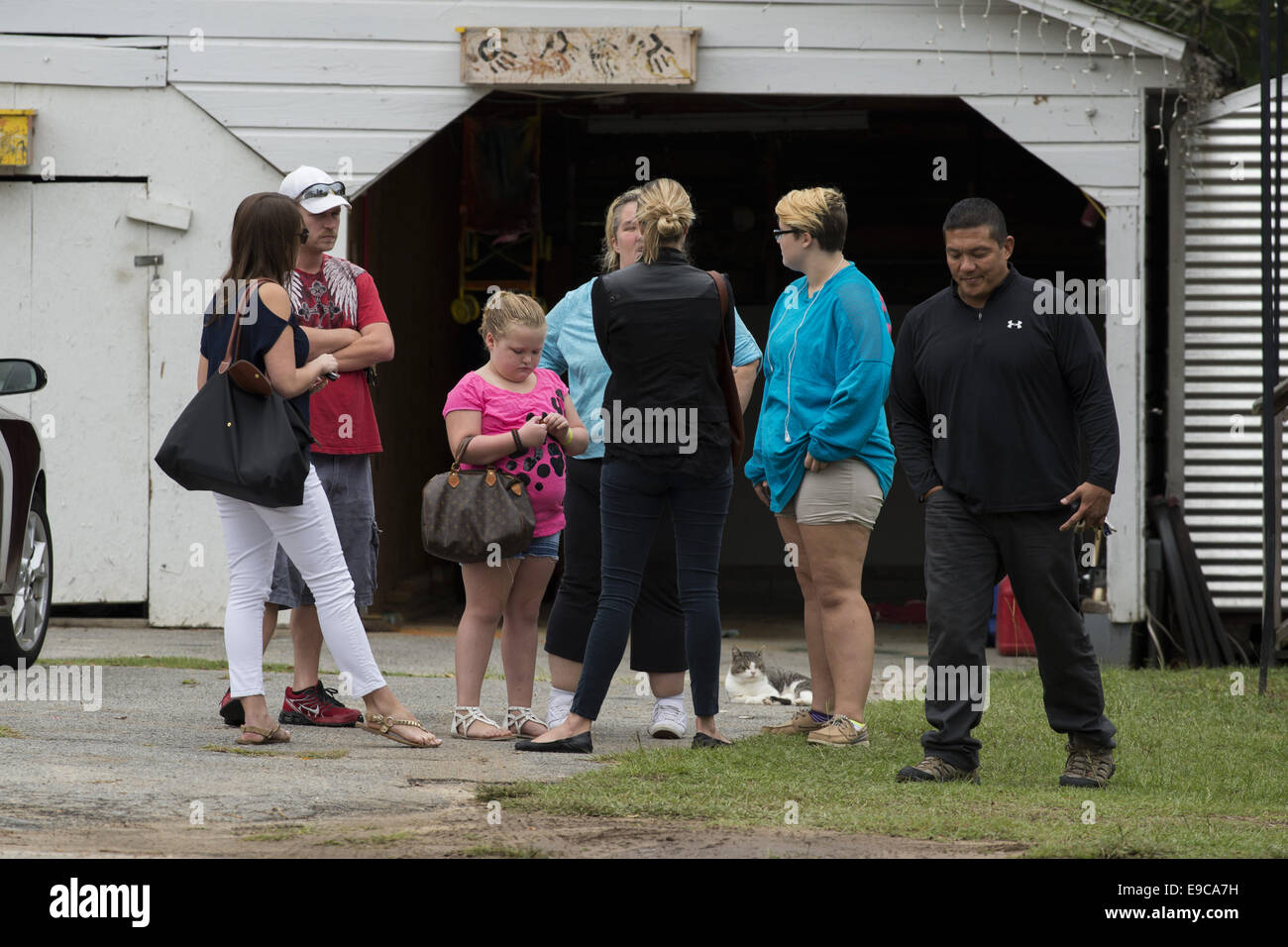 Mcintyre, GA, USA. 23rd Sep, 2014. Honey Boo Boo with mother June and production staff at home