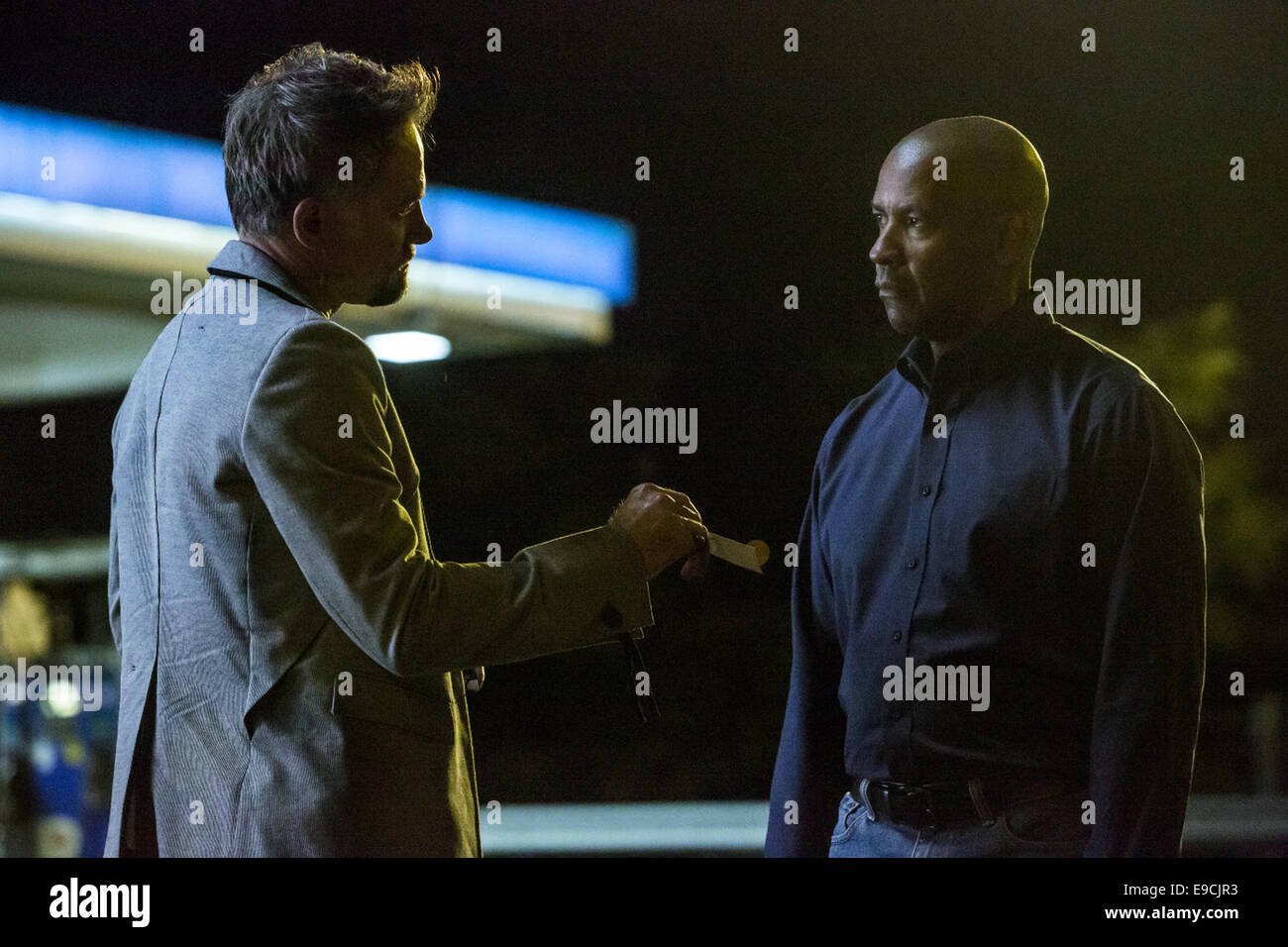 THE EQUALIZER (2014) MARTON CSOKAS, DENZEL WASHINGTON ANTOINE FUQUA ...