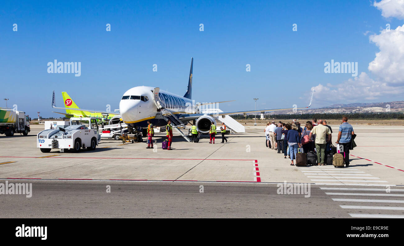 Ryanair Boeing 737800 on the tarmac at Paphos airport Cyprus Stock