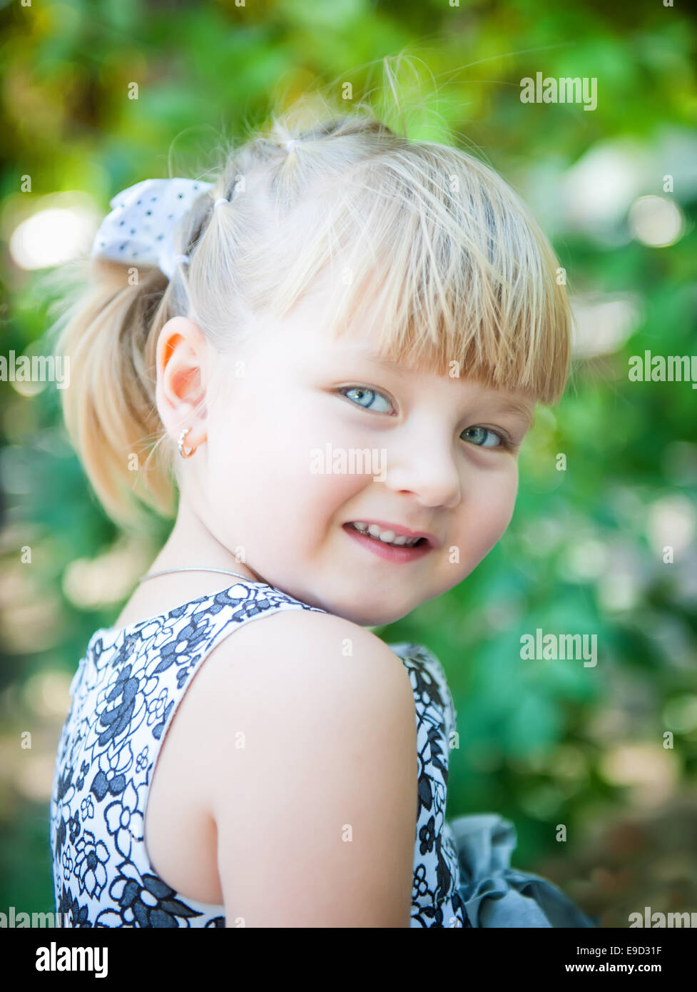 Cute portrait hi-res stock photography and images - Alamy