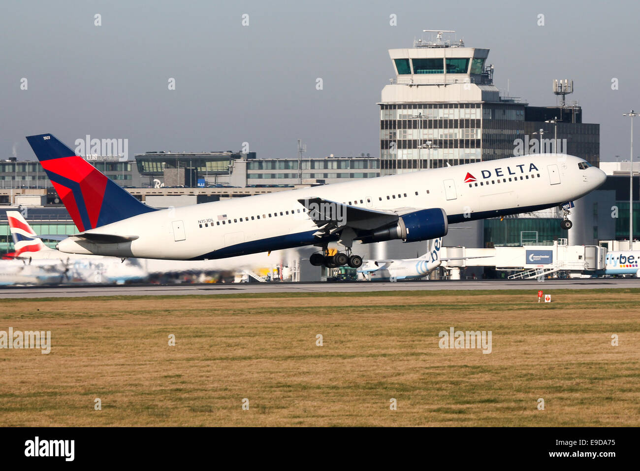 Delta Airlines Boeing 767-300 rotates from runway 05L at Manchester ...