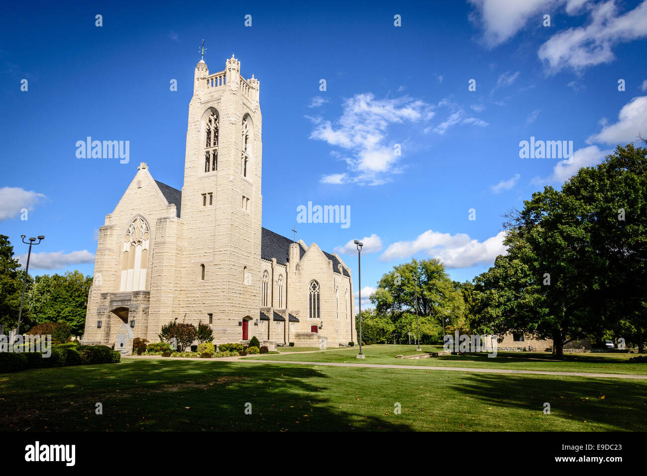 Williams Memorial Chapel, College of the Ozarks (Hard Work U), Point