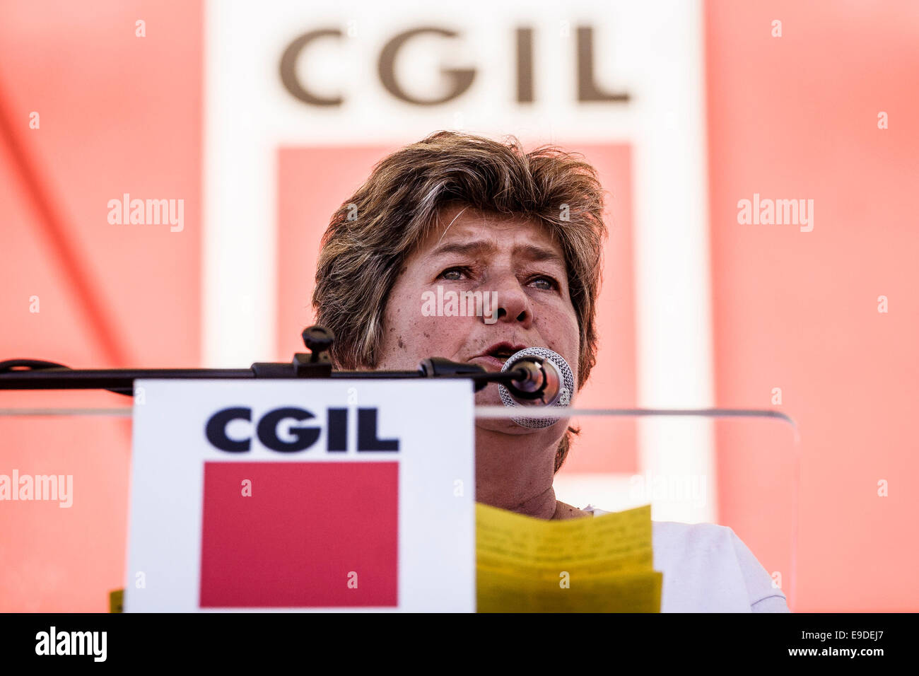 Rome, Italy. 25th Oct, 2014. Susanna Camusso, General Secretary of the CGIL labor union federation, arrives at a demonstration in Rome to protest against the Italian government's plans to overhaul labor market laws. CGIL, Italy's largest trade-union federation, call an anti-government rally in Rome to protest against labor reforms proposed by Italian Prime Minister Matteo Renzi to stimulate the economy by changing employment laws. (Photo by Giuseppe Ciccia / Pacific Press) Credit:  PACIFIC PRESS/Alamy Live News Stock Photo