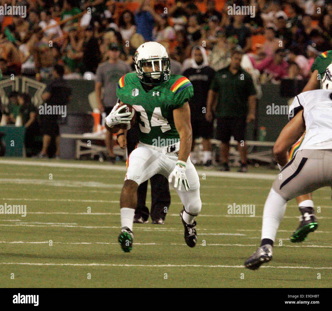 October 25, 2014 - Hawaii Rainbow Warriors defensive back Anthony Pierce (34) during action between the Hawaii Rainbow Warriors and the Nevada Wolf Pack on Hawaiian Airlines Field at Aloha Stadium in Honolulu, Hawaii. Stock Photo