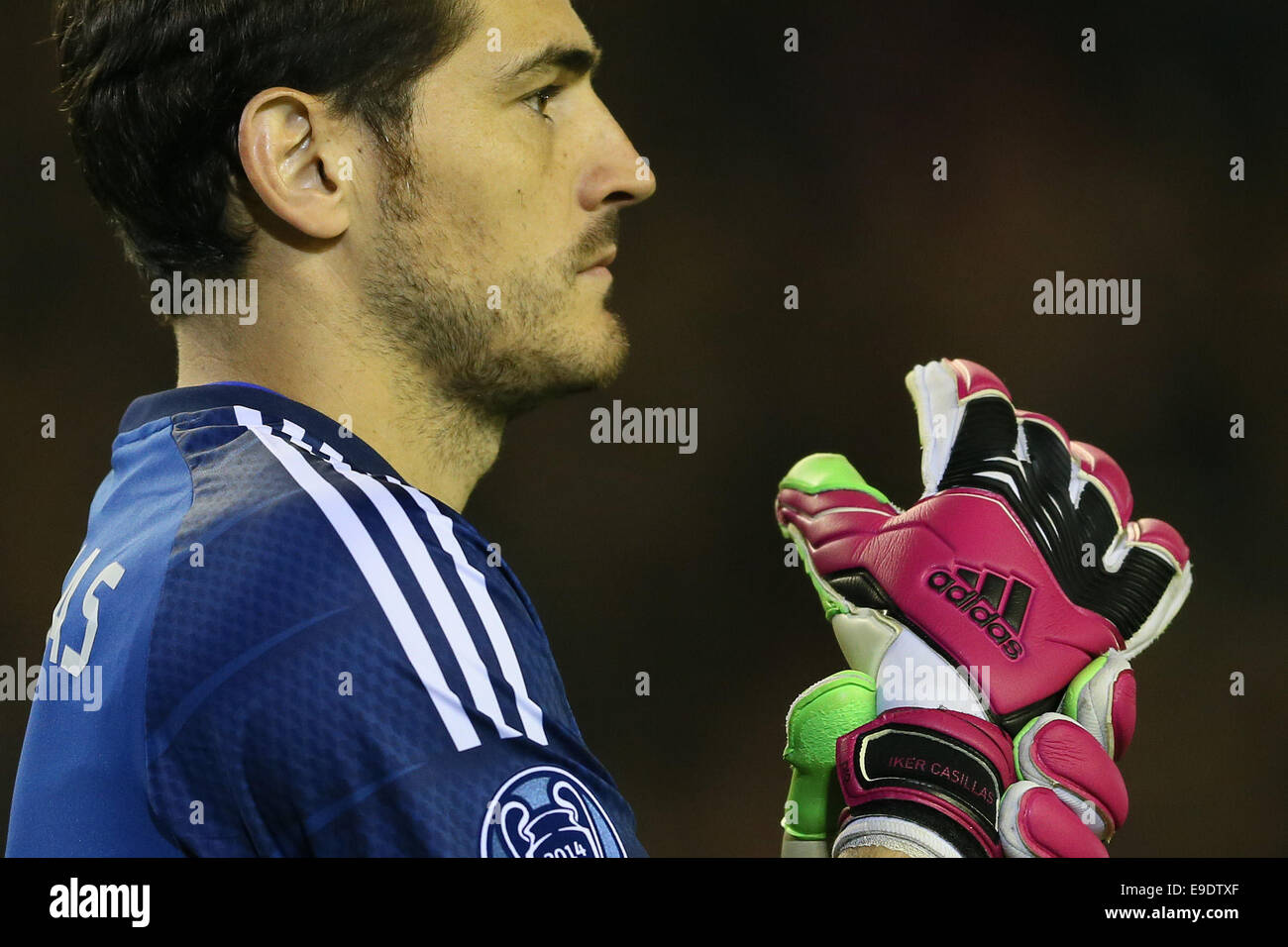 Liverpool Uk 22nd Oct 2014 Iker Casillas Of Real Madrid Uefa Stock Photo Alamy