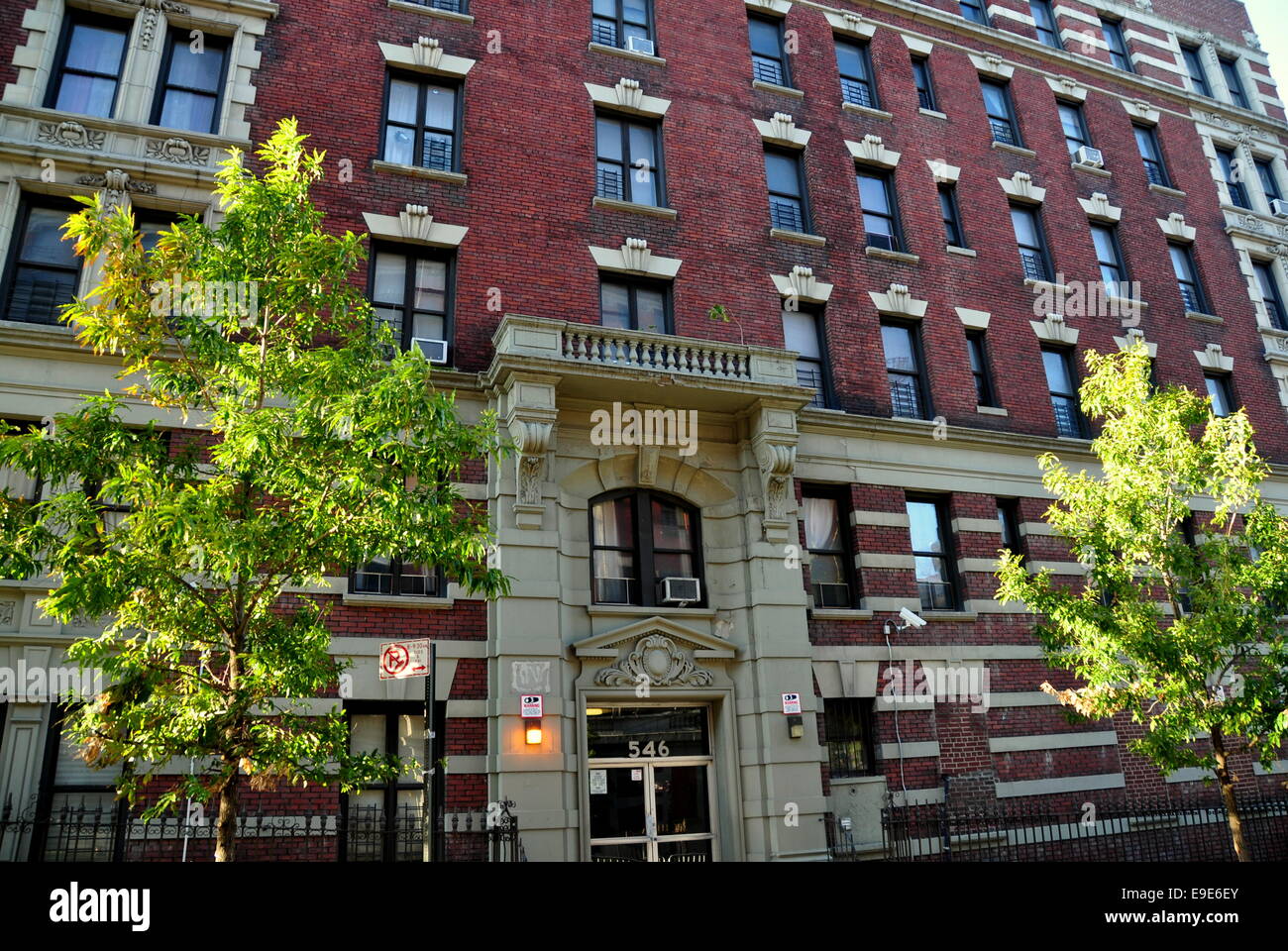 NYC 546 West 147th Street, the apartment building in which Dr. Craig