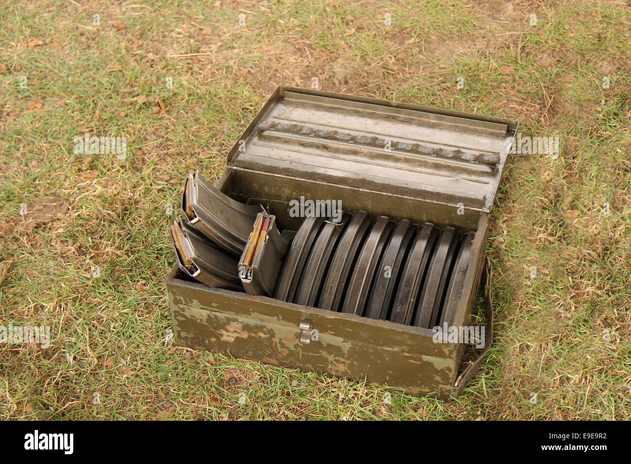A Box of Vintage Ammunition Bullet Holders Stock Photo - Alamy