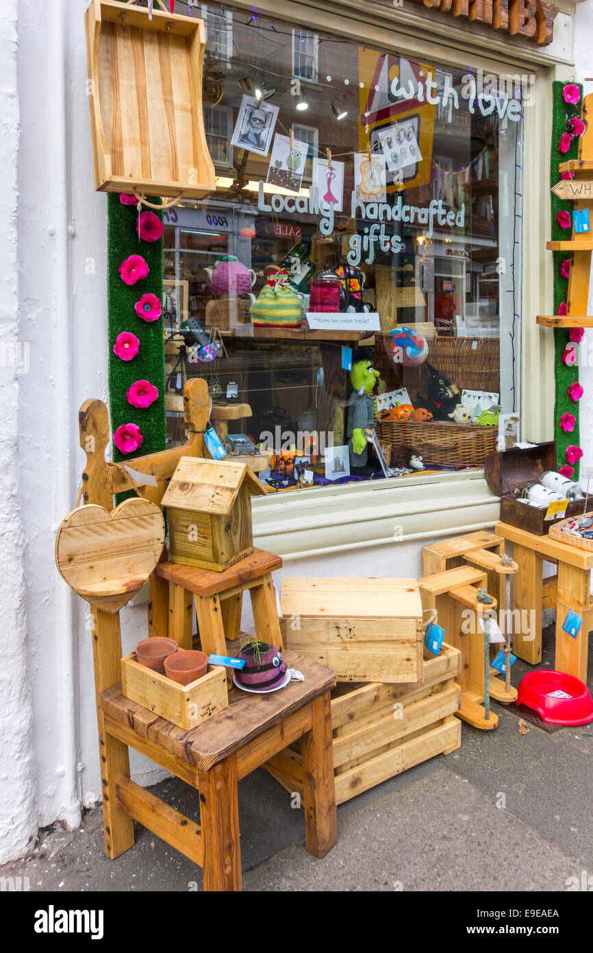 Whitby gift shop hires stock photography and images Alamy