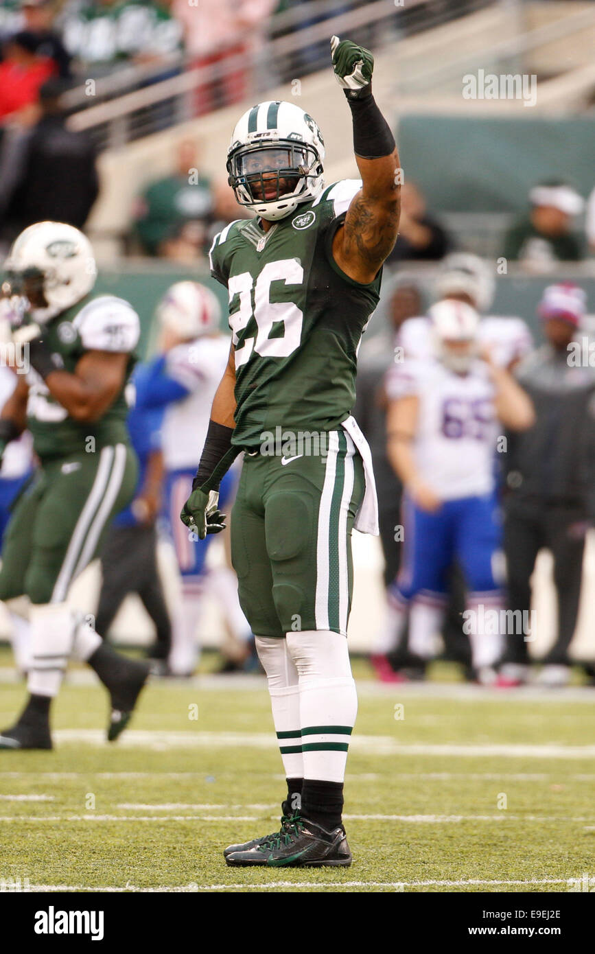 October 26, 2014: New York Jets strong safety Dawan Landry (26) reacts  during the NFL game between the Buffalo Bills and the New York Jets at  MetLife Stadium in East Rutherford, New