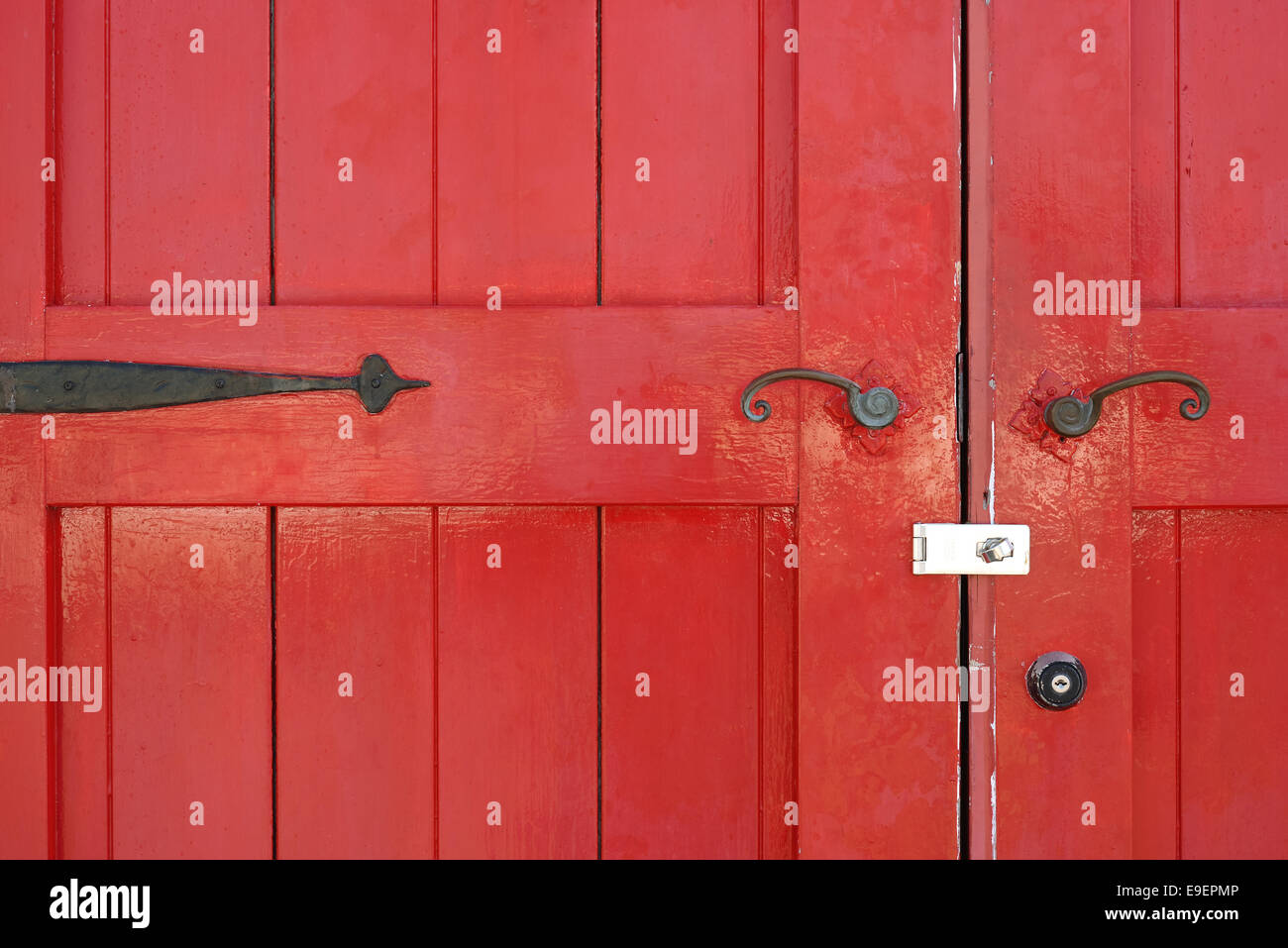 Old strong wooden door hi-res stock photography and images - Alamy