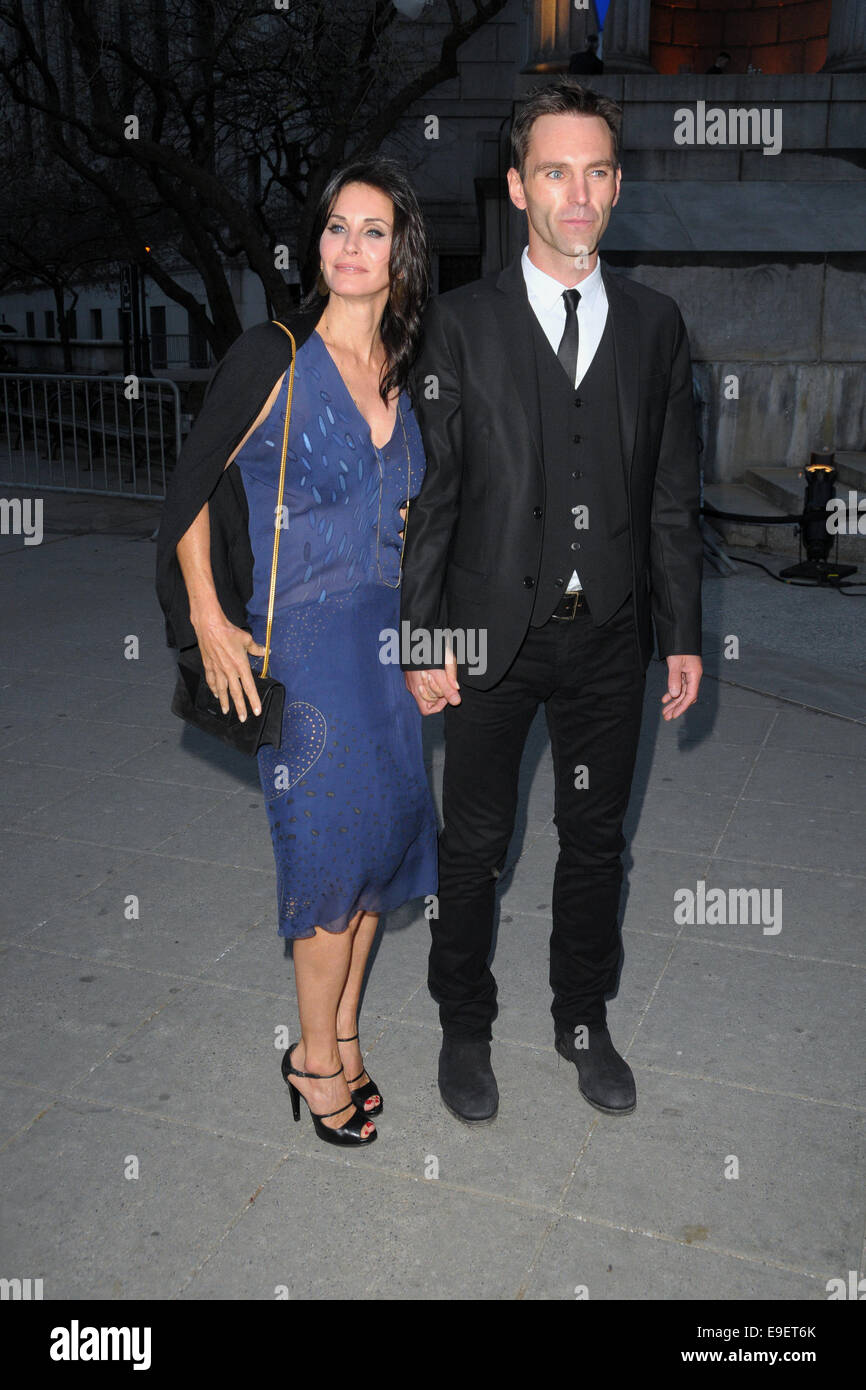 red carpet blue dress Stock Photo Alamy