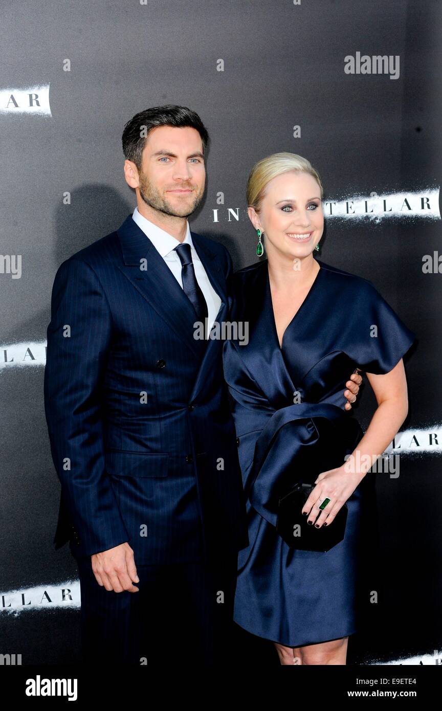Los Angeles, CA, USA. 26th Oct, 2014. Wes Bently, wife Jacqui Swedberg at arrivals for