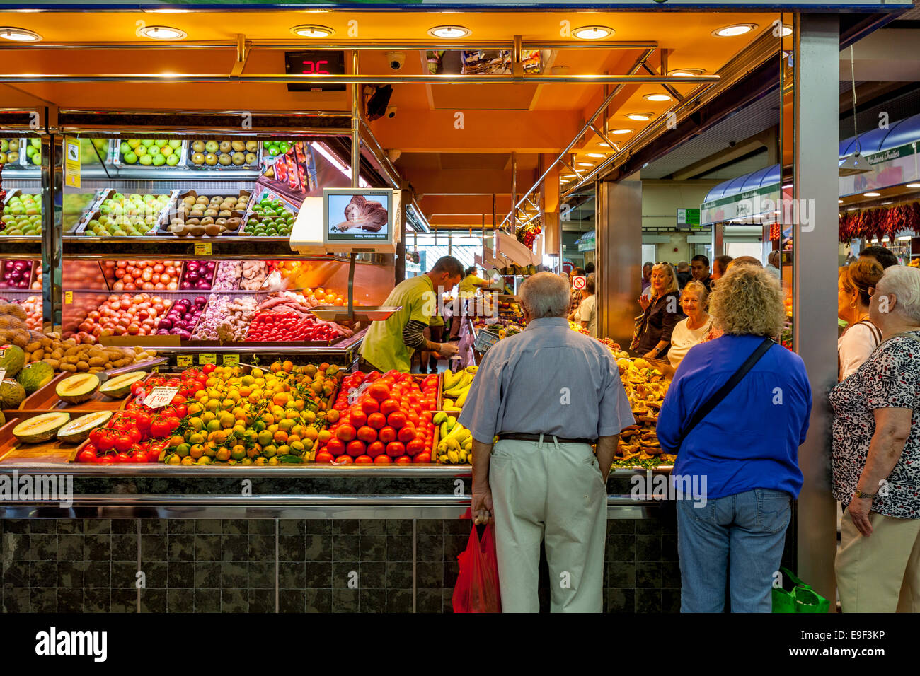 Local People Buying Fruit & Vegetables, Mercat De L'Olivar, Palma de Mallorca, Spain Stock Photo