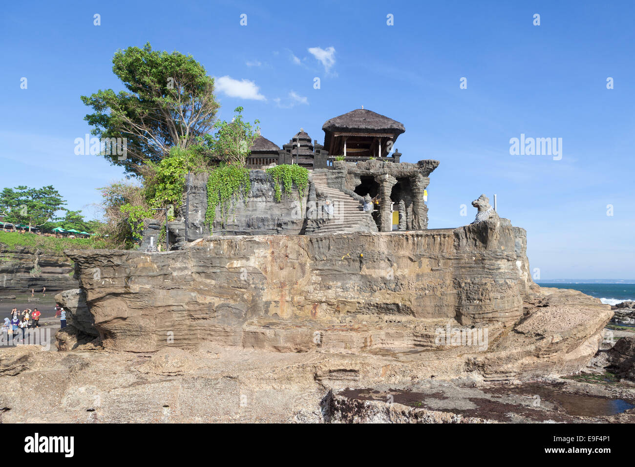 pura tanah lot temple bali