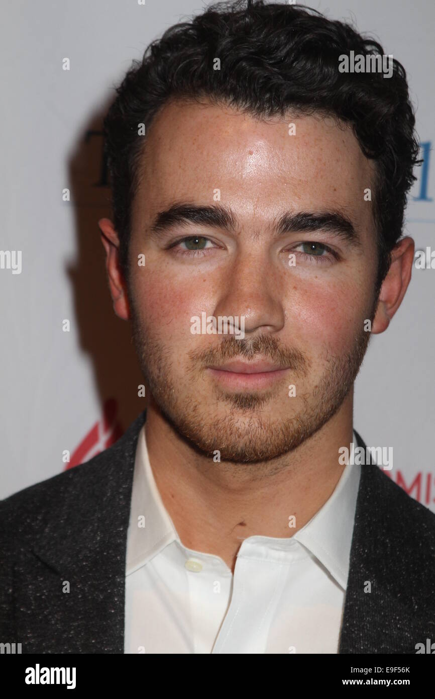 New York, New York, USA. 21st Oct, 2014. KEVIN JONES ATTEND THE TJ