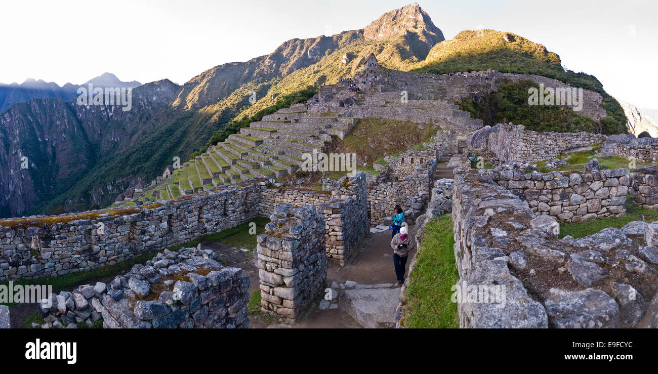 Machu Picchu houses Stock Photo - Alamy