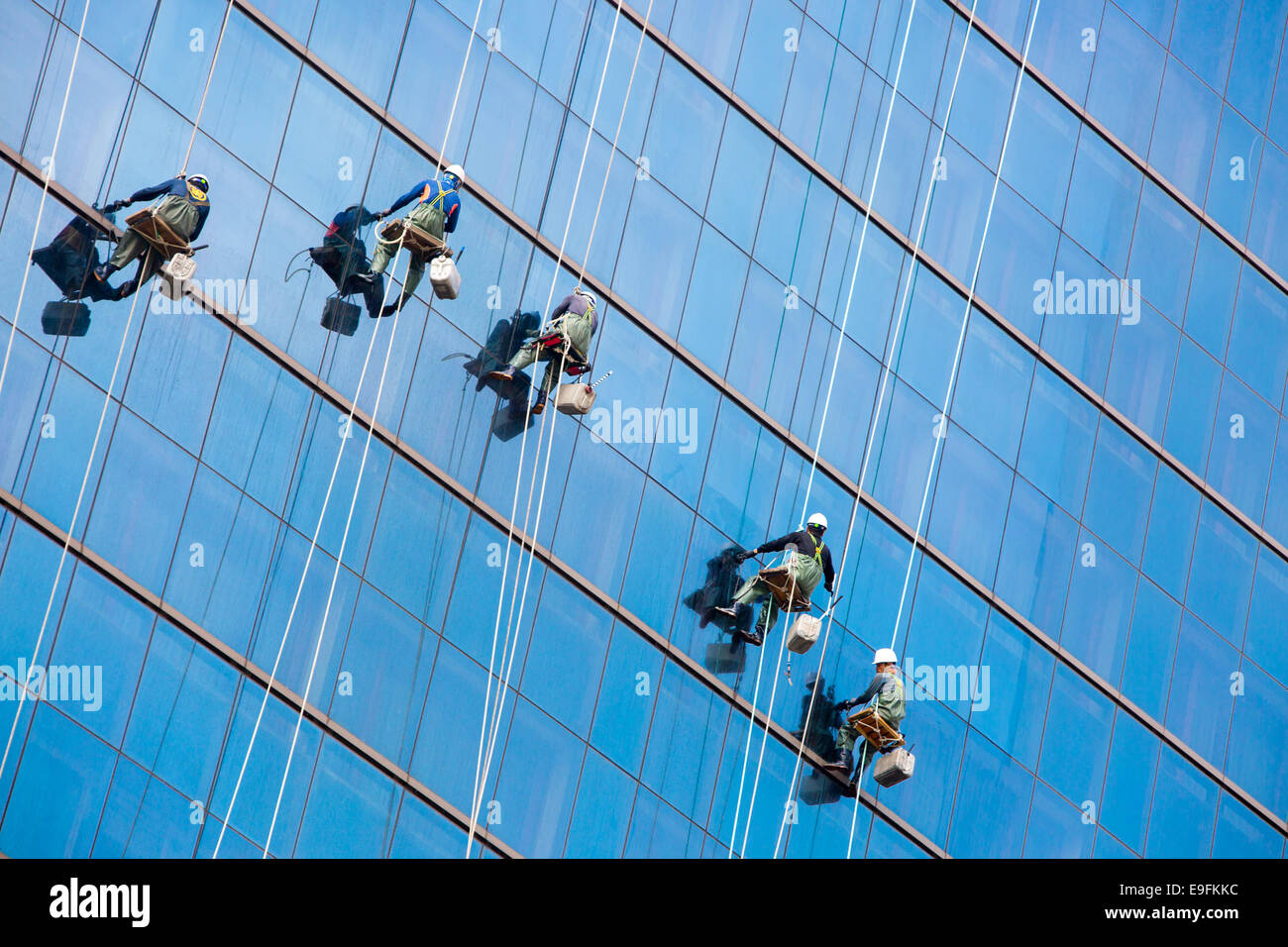 Skyscraper Window Cleaner Stock Photos & Skyscraper Window Cleaner