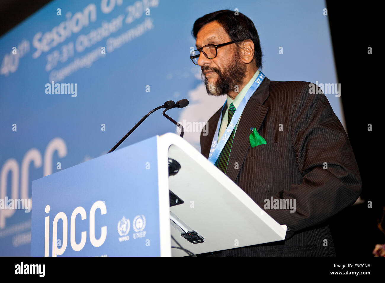 Copenhagen, Denmark. 27th October, 2014.  Dr. Rajendra K. Pachauri, Chairman of the  UN climate panel – the Intergovernmental Panel on Climate Change (IPCC) - address the panel delegates at the opening ceremony of the climate panels meeting in Copenhagen this Monday. Credit:  OJPHOTOS/Alamy Live News Stock Photo