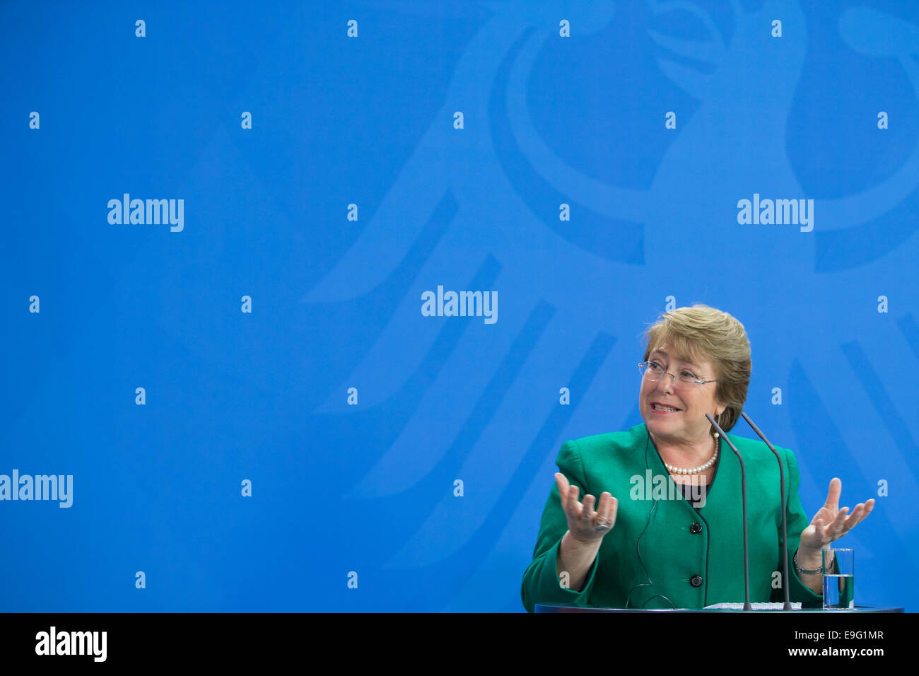 German Chancellor Angela Merkel and President of the Republic of Chile, Michelle Bachelet give a joint press conference after the meeting with  topics like the bilateral relations, the cooperation in the fields of economy, energy, science and research as well as in global issues as well the current situation in Latin America and the international crises. At the German Chancellery on October 27th, 2014 in Berlin, Germany. / Picture: Michelle Bachelet, President of the Republic of Chile. Stock Photo