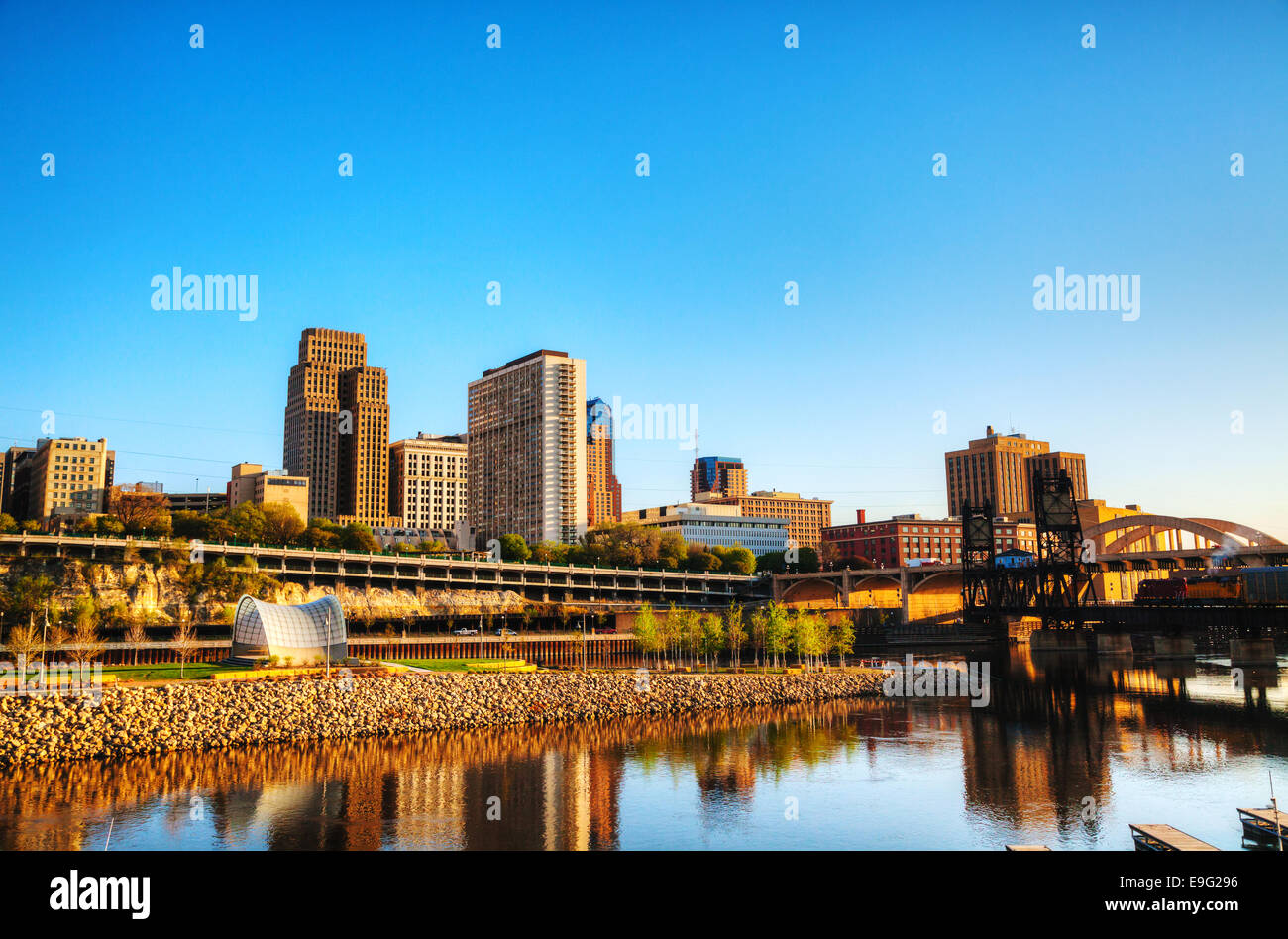 Downtown st paul minnesota hi-res stock photography and images - Alamy