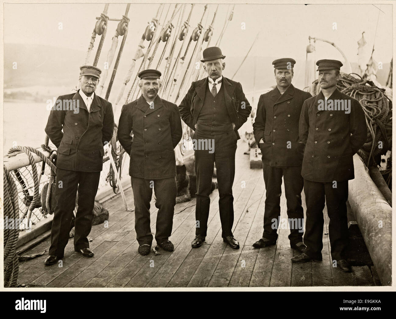 De fem som gikk til Sydpolen ved ankomsten til Hobart, Tasmania, mars 1912 Stock Photo
