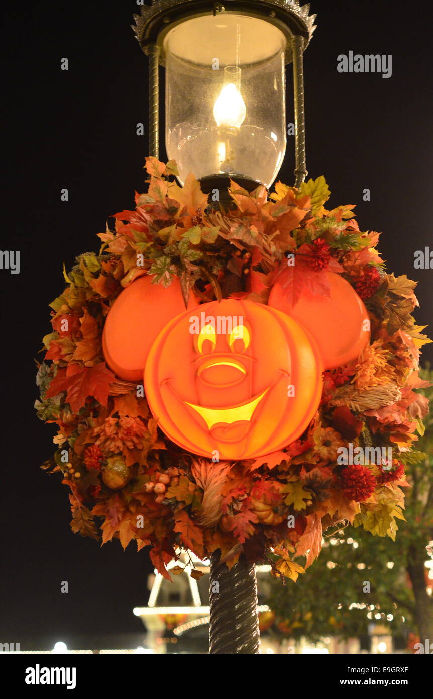 Disney halloween decorations hires stock photography and images Alamy
