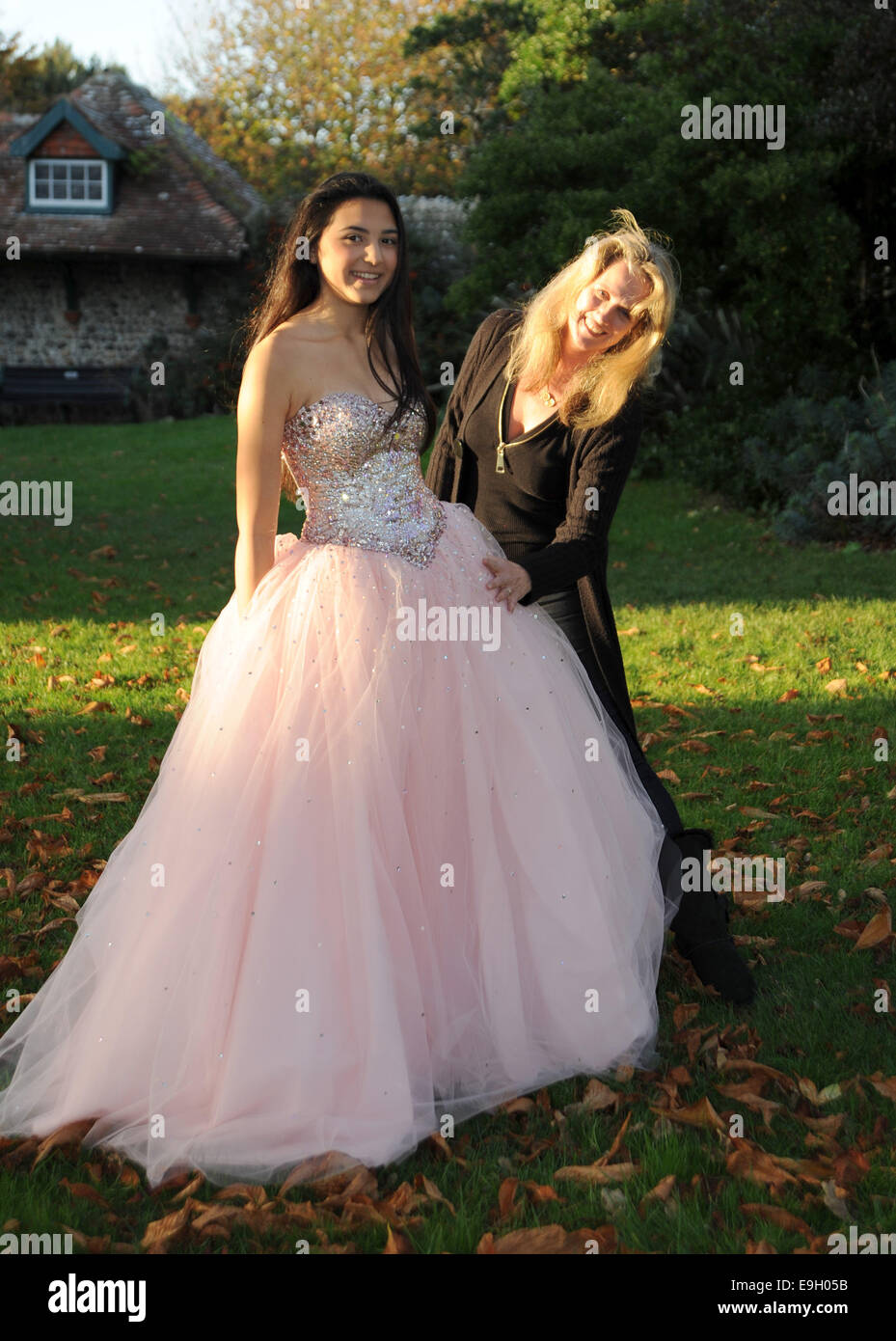 princess style prom dresses uk