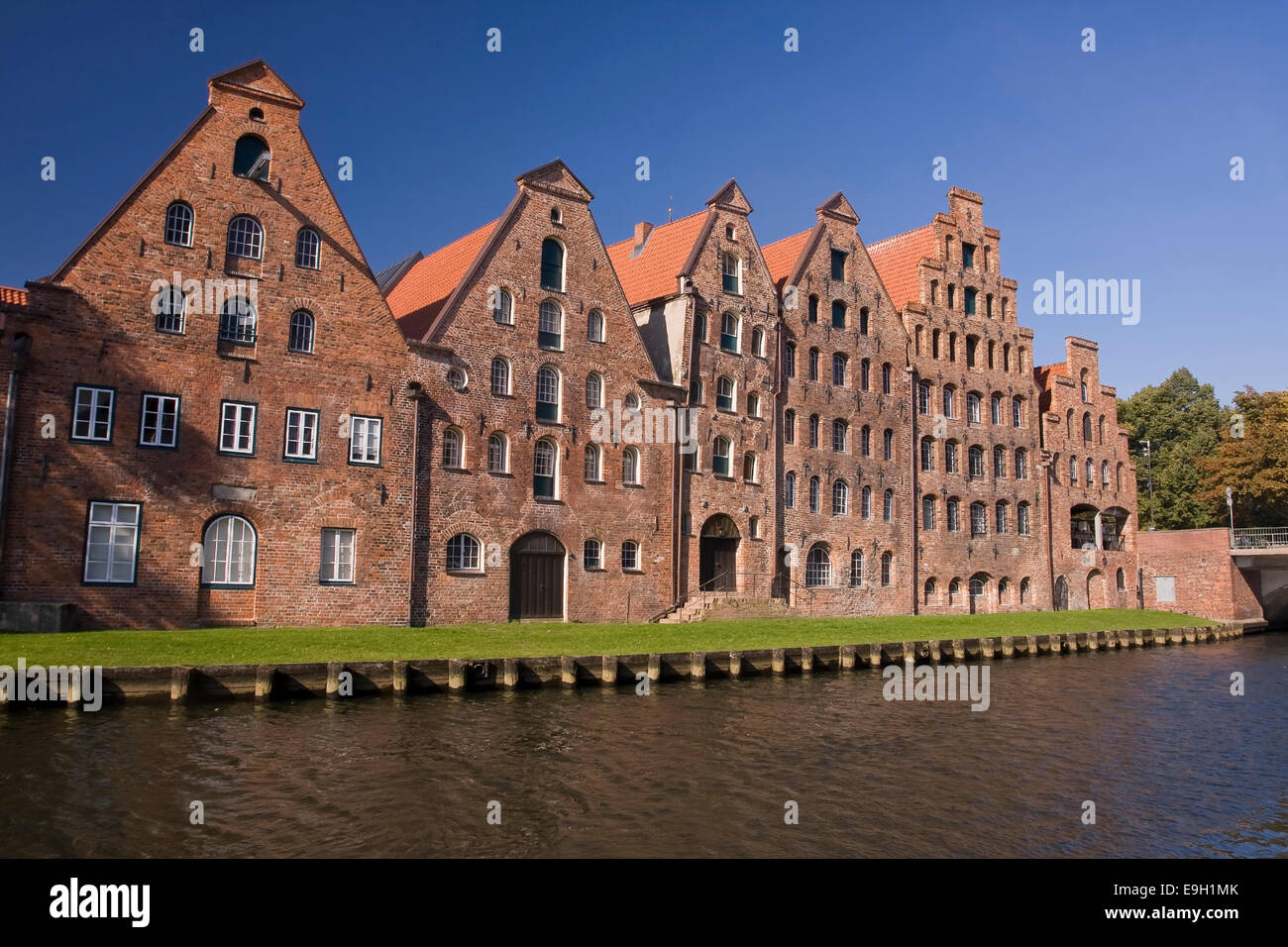 Salzspeicher, historic salt storage warehouses on the Upper Trave River in Luebeck, Lübeck, Schleswig-Holstein, Germany Stock Photo