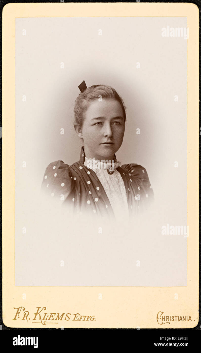 This carte de visite portrait shows a young Kristine Bonnevie, a pioneering Norwegian scientist and the first female professor in Norway. The photograph highlights her role in the development of Norwegian academia. Stock Photo