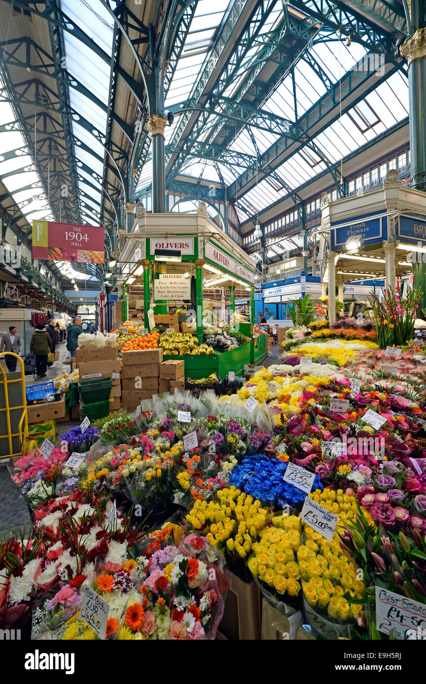 Florist, Leeds Kirkgate Market, Leeds, West Yorkshire, England, United Kingdom Stock Photo Alamy