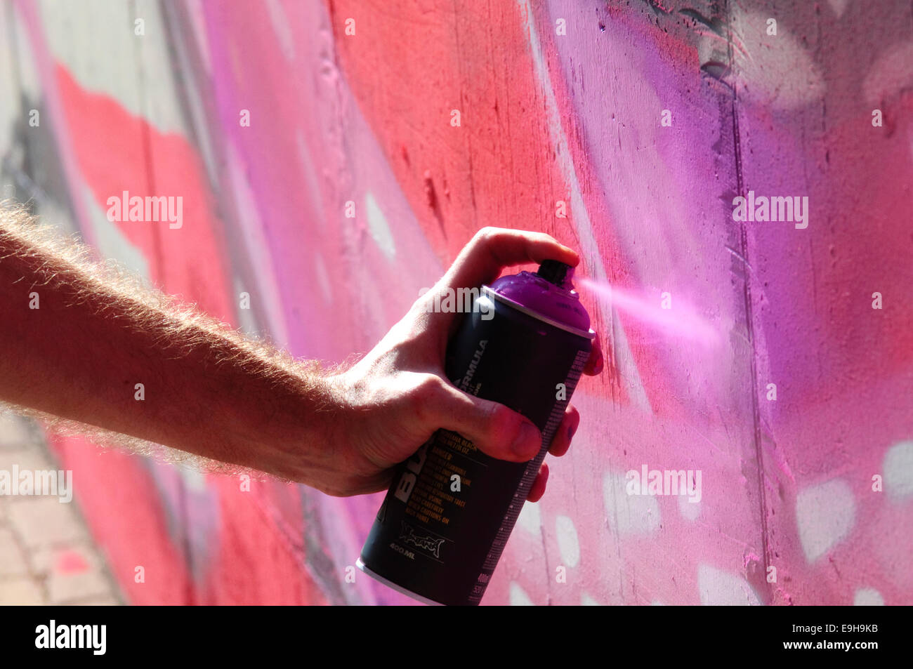 Pink Pain Spray 400ml Graffiti Art Spray Paint Color Paints