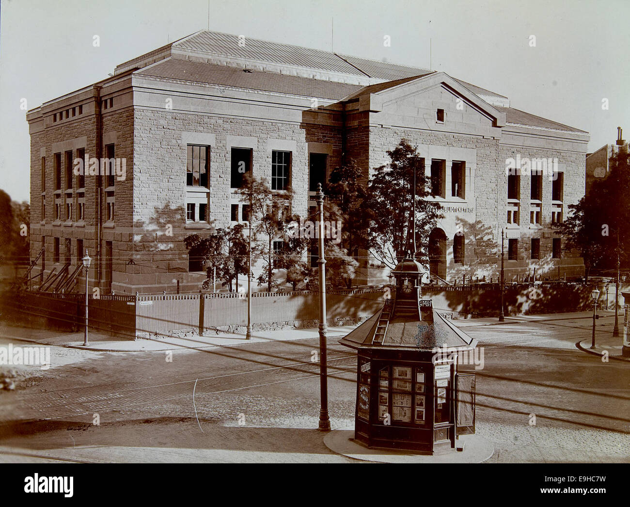 Universitetsbiblioteket i Oslo (i dag Nasjonalbiblioteket), 1913 Stock Photo