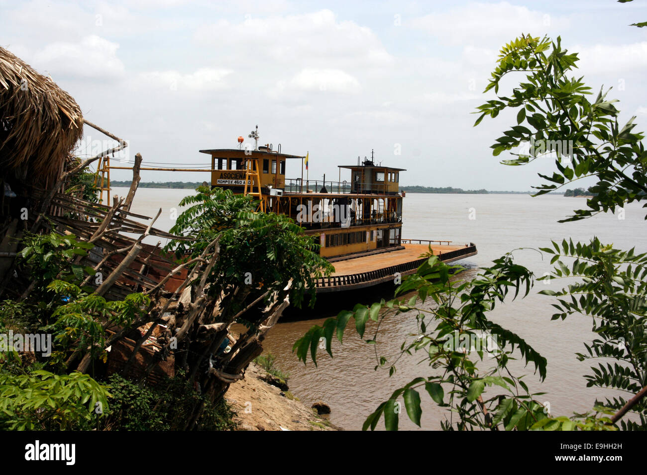 Boat on the Magdalena River, Colombia on Tuesday 6 April 2010 Stock Photo