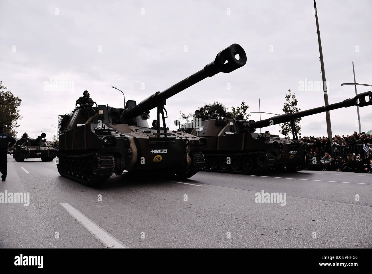 Thessaloniki, Greece. 28th October, 2014. M109 Howitzers of the Greek Army parade in Thessaloniki during the celebrations of the 28th of October anniversary, the date that Greece entered the World War II in 1940. Credit:  Giannis Papanikos/Alamy Live News Stock Photo