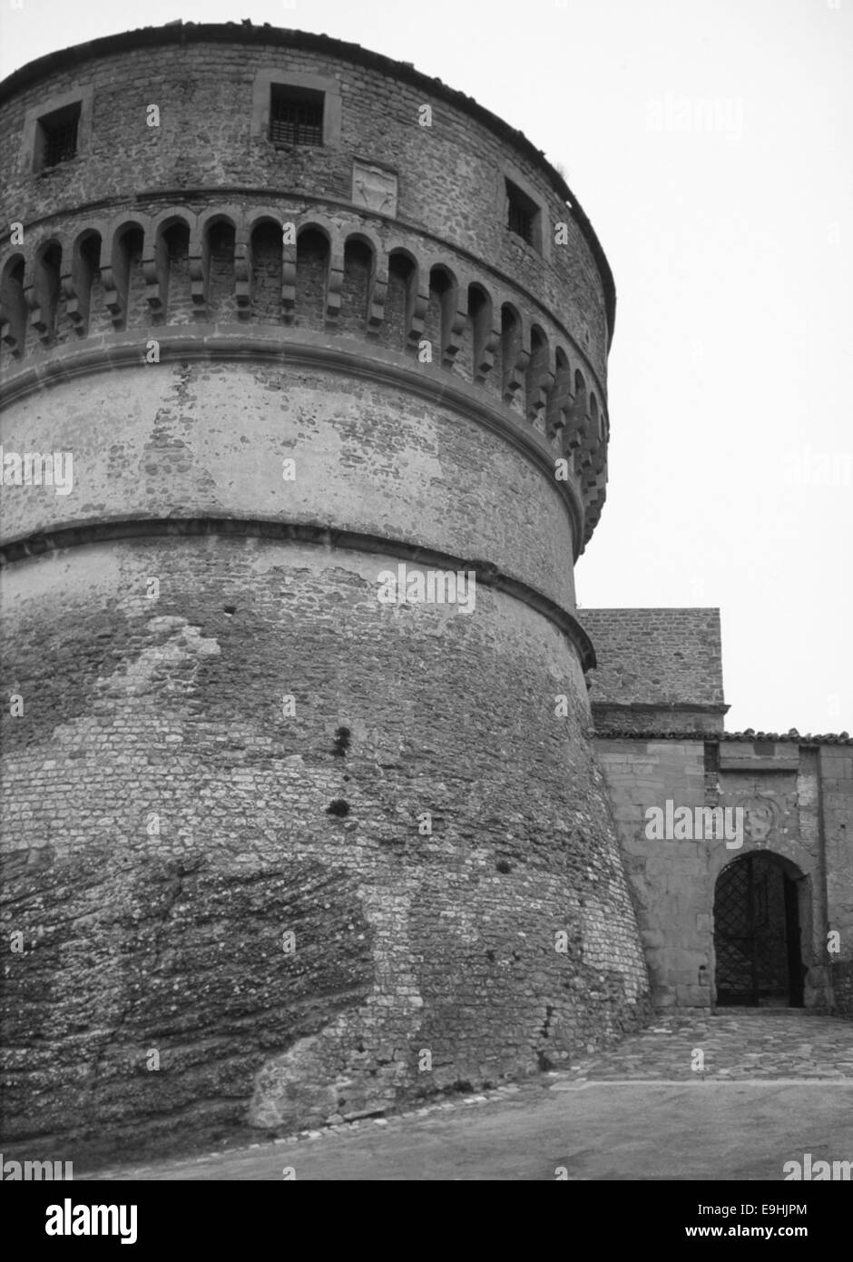 Le marche italy castle Black and White Stock Photos & Images - Alamy