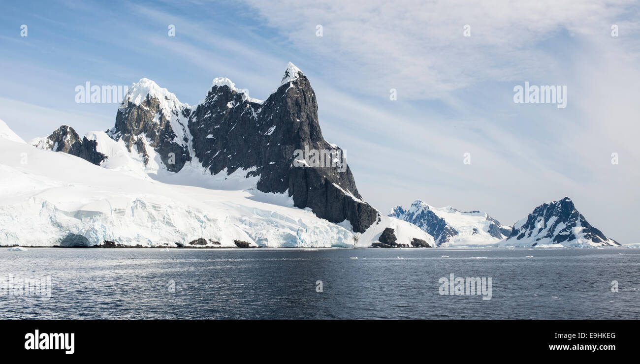 Nunatak antarctica hi-res stock photography and images - Alamy