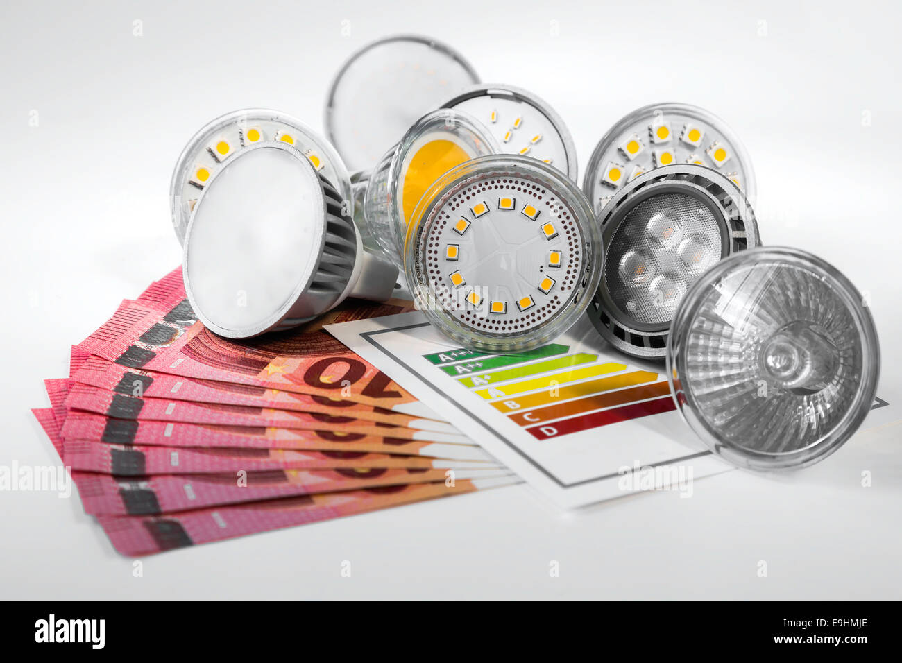 Halogen bulb hires stock photography and images Alamy