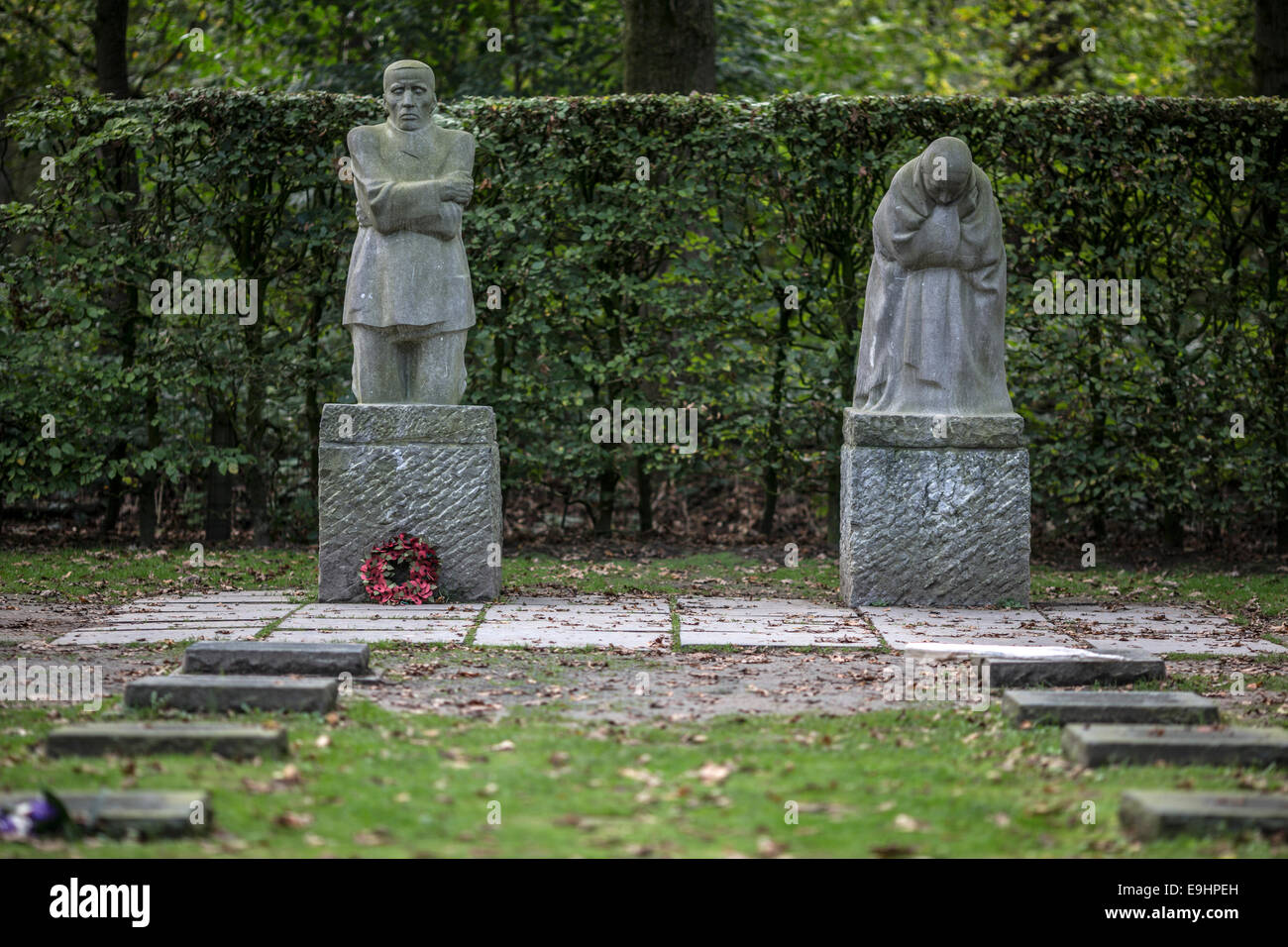 Kaethe Kollwitz statues at Vladslo German war cemetery