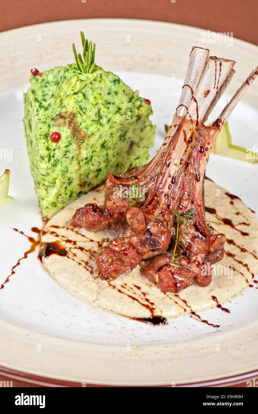 Meat grilled rack veal ribs hi-res stock photography and images - Alamy