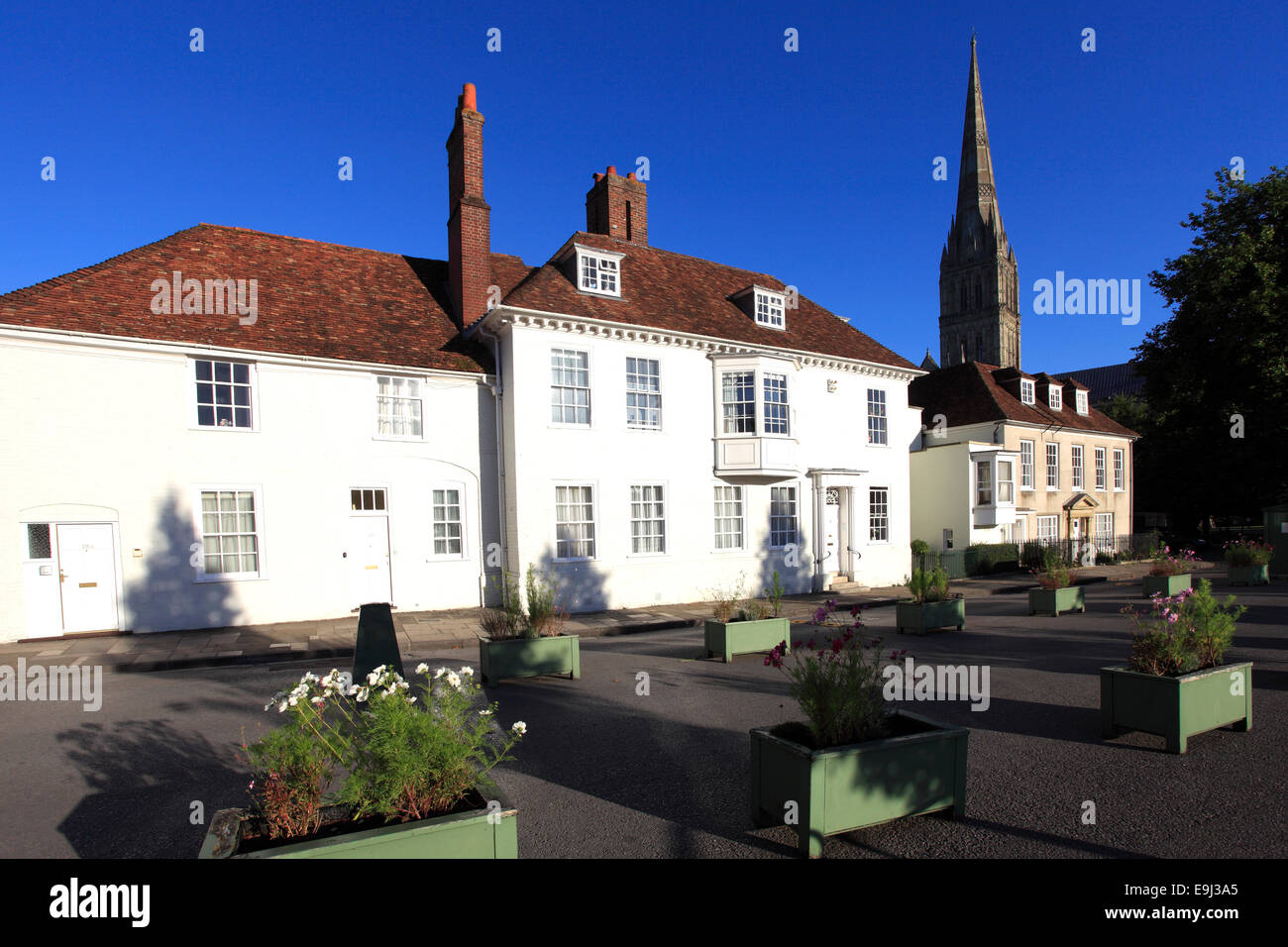 Cathedral england salisbury wiltshire close historical buildings hires