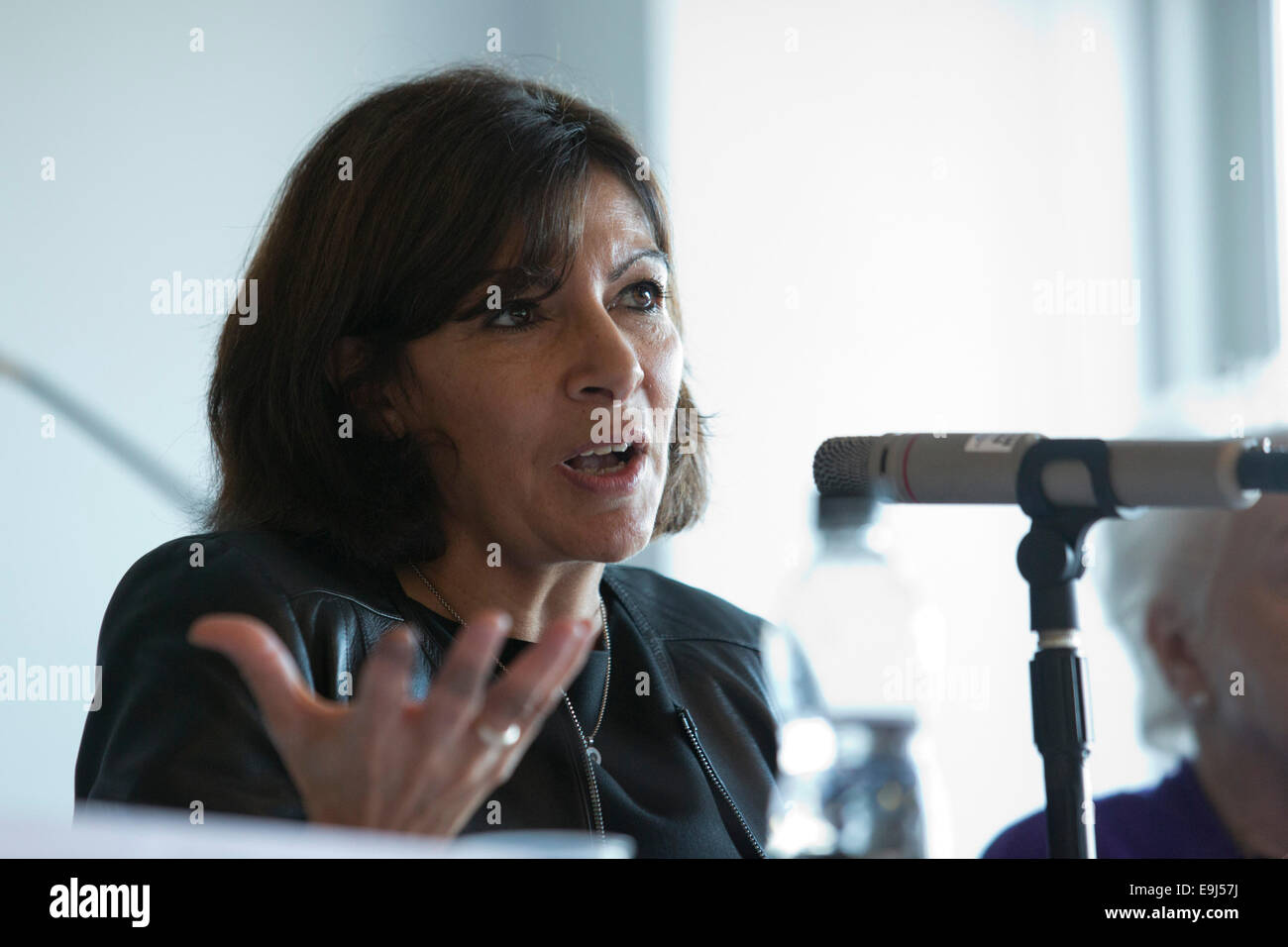 París ana hidalgo hi-res stock photography and images - Alamy