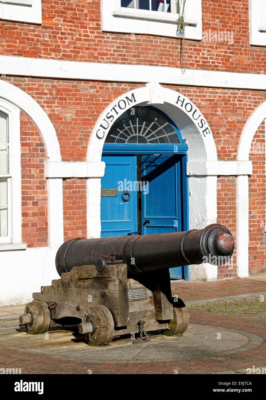 The Custom House on the quay at Exeter in Devon, UK Stock Photo - Alamy