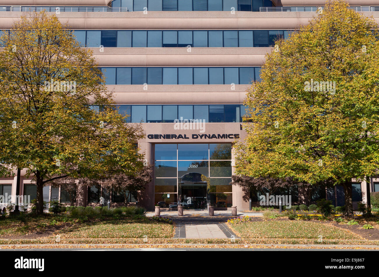 General Dynamics headquarters building West Falls Church, Virginia USA Stock Photo Alamy