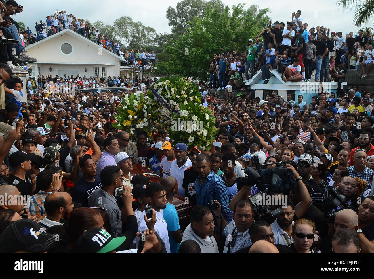 Puerto Plata, Dominican Republic. 28th Oct, 2014. St. Louis Cardinals baseball player Oscar Taveras' funeral is held in the town of Sosua of Puerto Plata province, the Dominican Republic, on Oct. 28, 2014. Oscar Taveras died on Oct. 26 in a car accident. Credit:  Onelio Dominguez/Xinhua/Alamy Live News Stock Photo