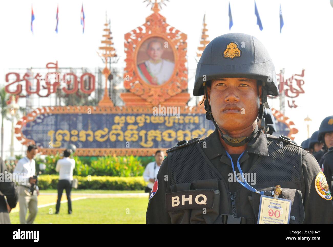 Phnom Penh. 29th Oct, 2014. A soldier takes part in the celebration for the 10th anniversary of Cambodian King Norodom Sihamoni's coronation in Phnom Penh Oct. 29, 2014. Cambodia on Wednesday celebrated the 10th anniversary of King Norodom Sihamoni's coronation, urging people to continue uniting for national peace and development. Credit:  Sovannara/Xinhua/Alamy Live News Stock Photo