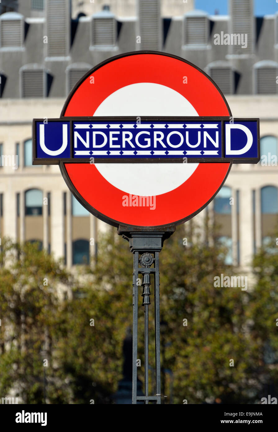 London, England, UK. London underground sign, Temple Station Stock Photo